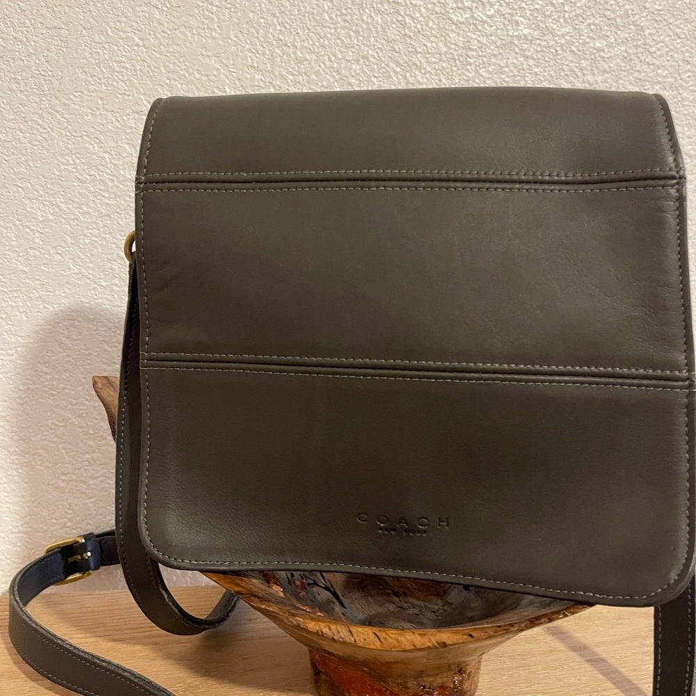 Coach Grey Leather Crossbody Bag - Picture 3 of 8
